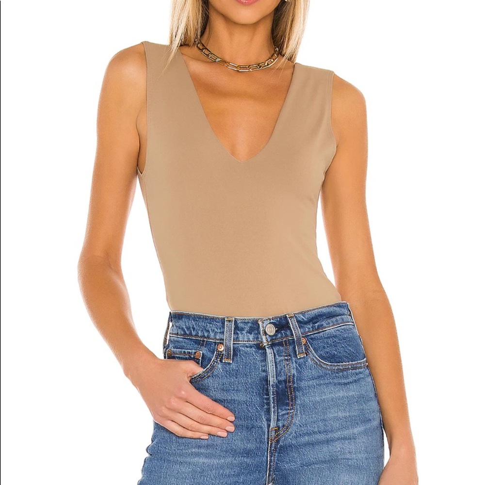 Free People Keep It Sleek Plunging Neckline V-Neck Bodysuit NWT - Picture 2 of 13